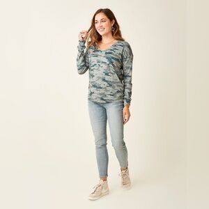Carve Designs Leland Top in Camo